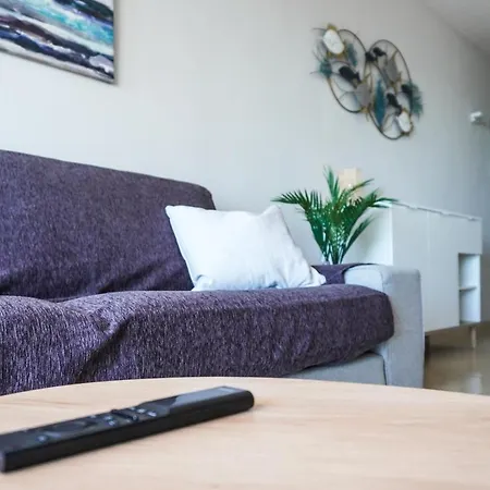 Vistamar, Cristianos